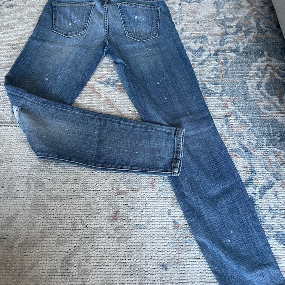 Current Elliot straight leg jean, high quality denim - Picture 2 of 3